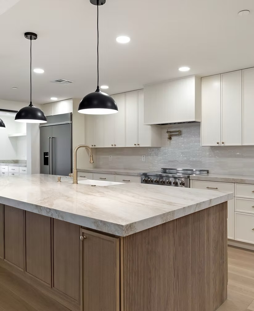 Modern Island Kitchen with Quartzite