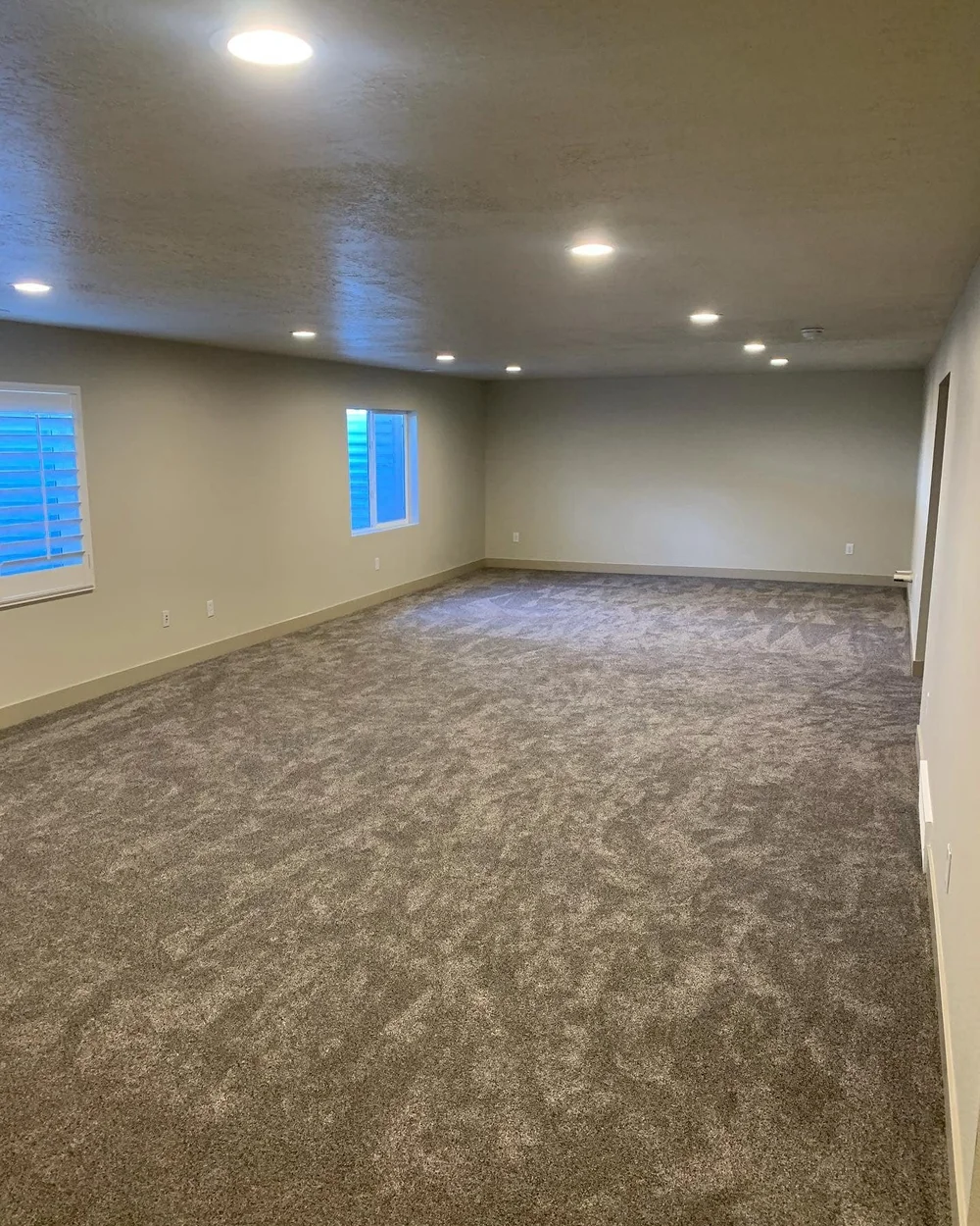 Open Basement Family Room Finish
