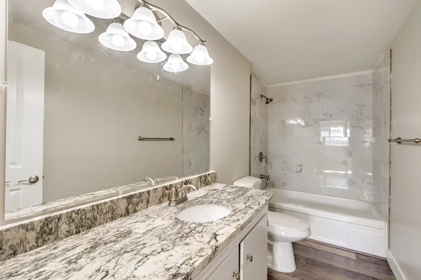 Marble Tile Tub & Vanity Bathroom